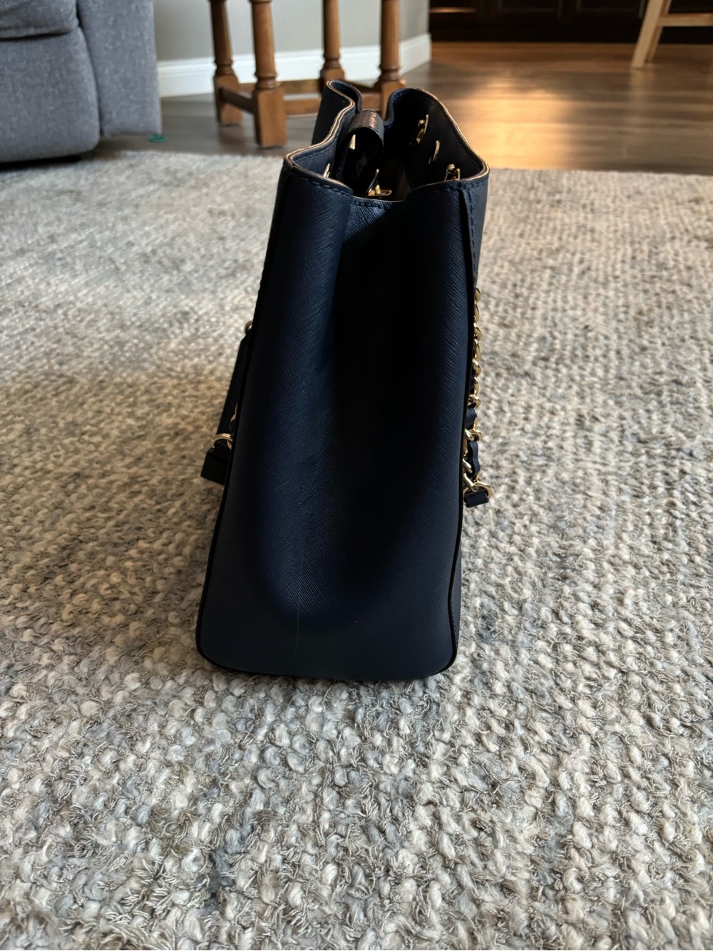 NWT MICHAEL Michael Kors Large Susannah Saffiano Leather Tote Bag - Navy Blue - Picture 4 of 16